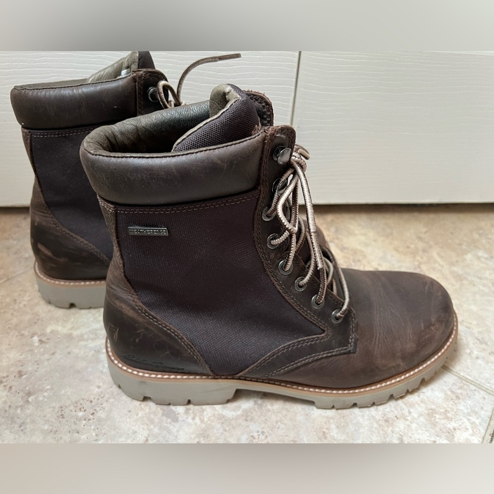 NWOT Eddie Bauer Rugged Lace-Up Boots